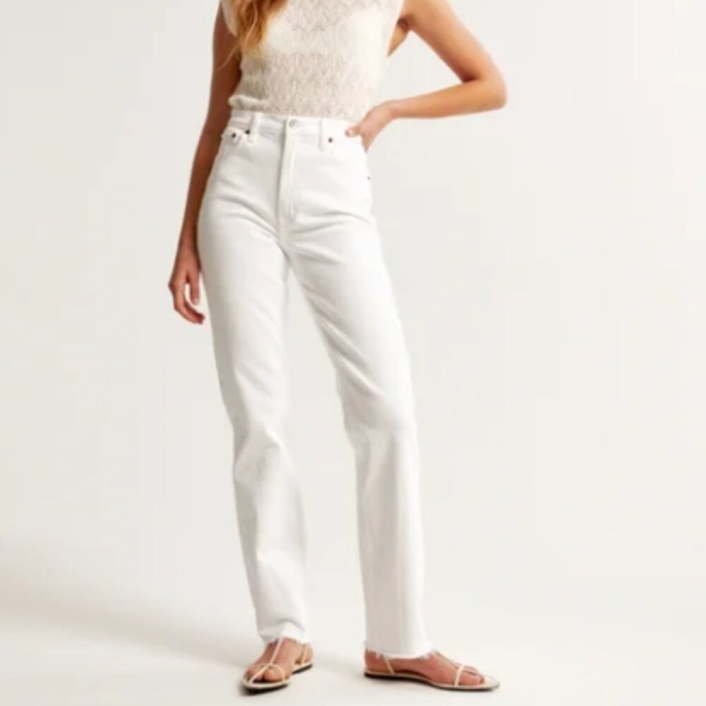 Abercrombie & Fitch White 90’s Straight Ultra High Rise Jeans